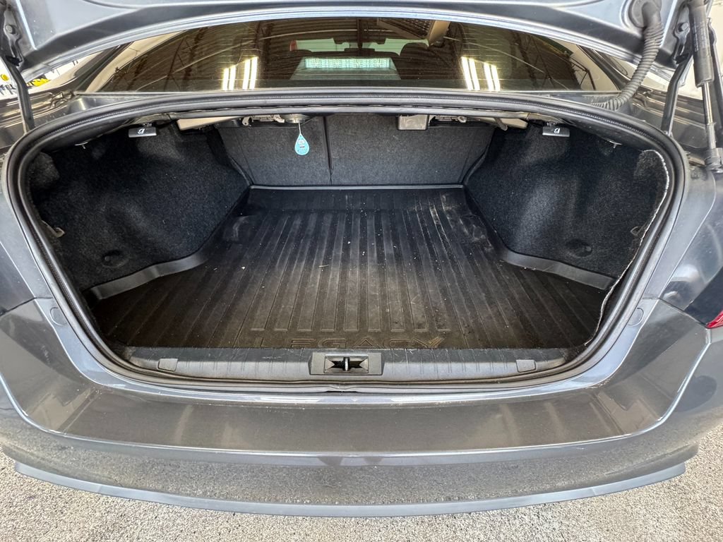 Used 2018 Subaru Legacy 3.6R Limited AWD/4WD image 21