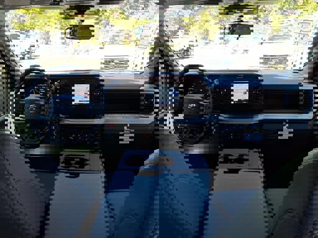 New 2026 Ford F550 XL image 15