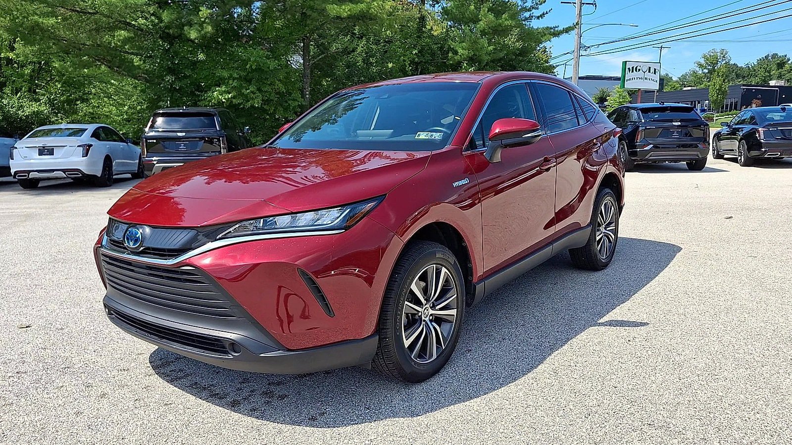 Used 2021 Toyota Venza LE AWD/4WD image 4