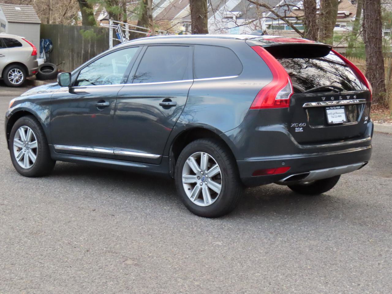Used 2016 Volvo XC60 T6 w/ Protection Package image 6