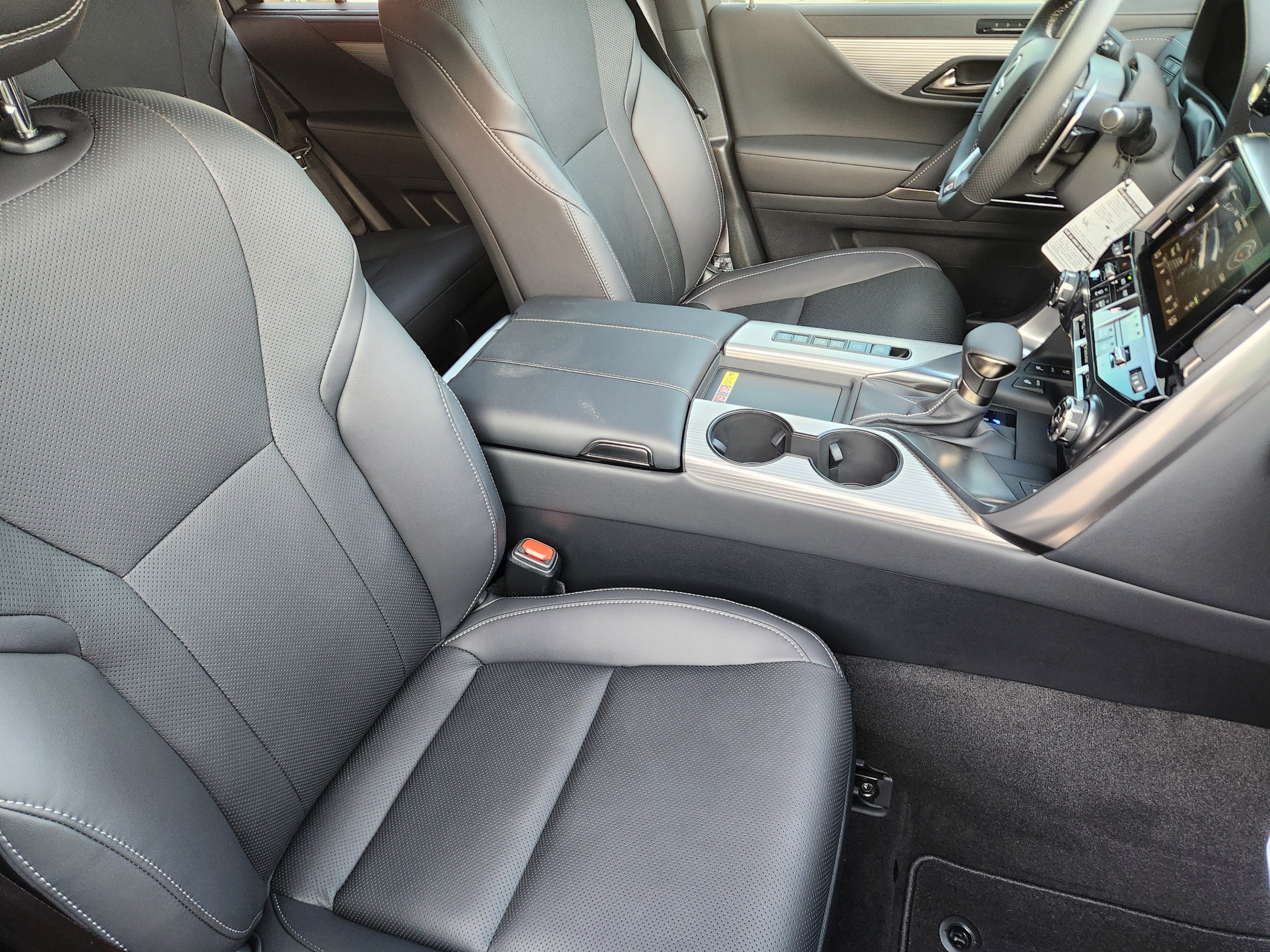New 2026 Lexus LX 600 F Sport AWD/4WD image 6