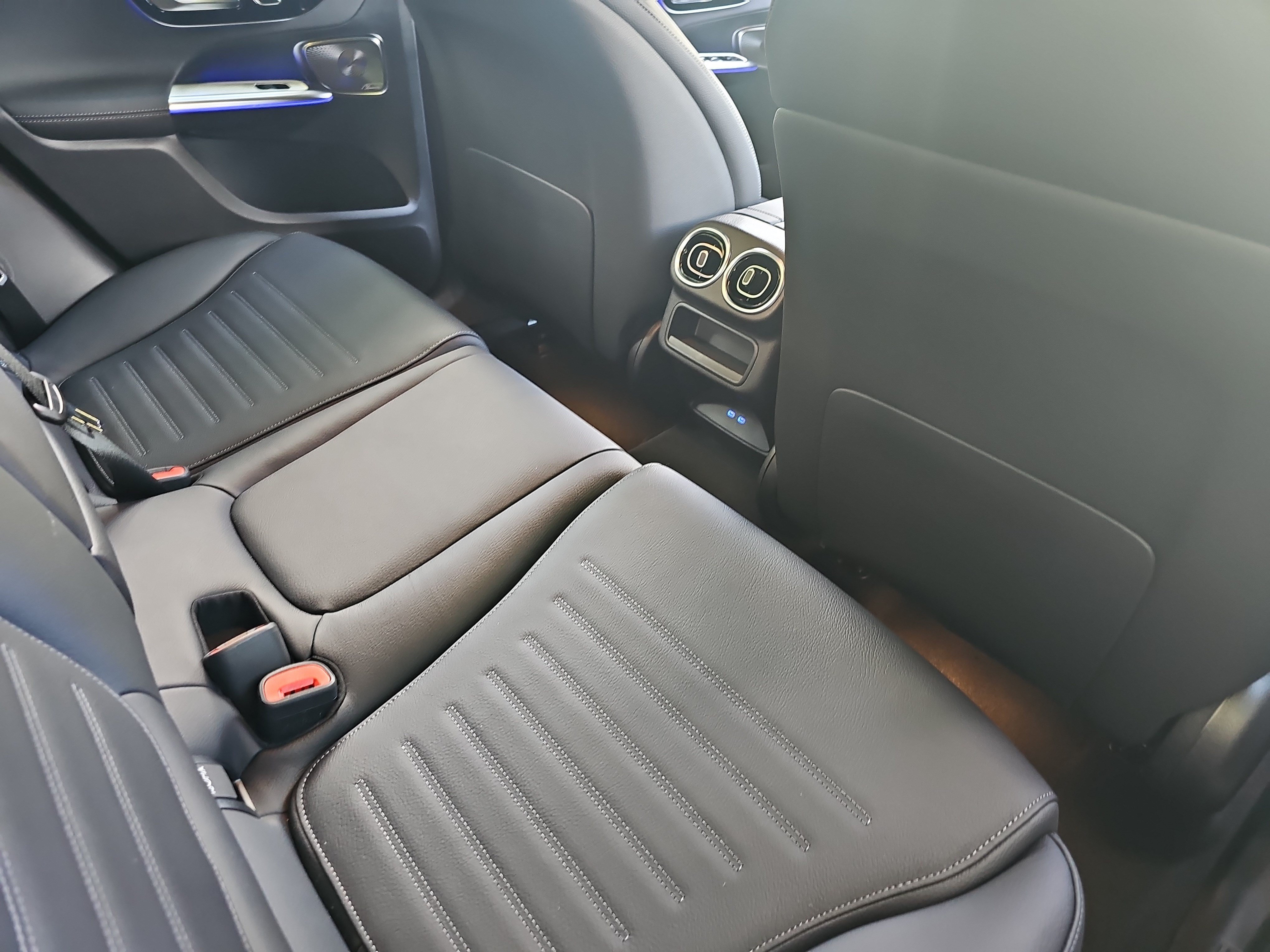 New 2026 Mercedes-Benz GLC 43 AMG 4MATIC Coupe image 11