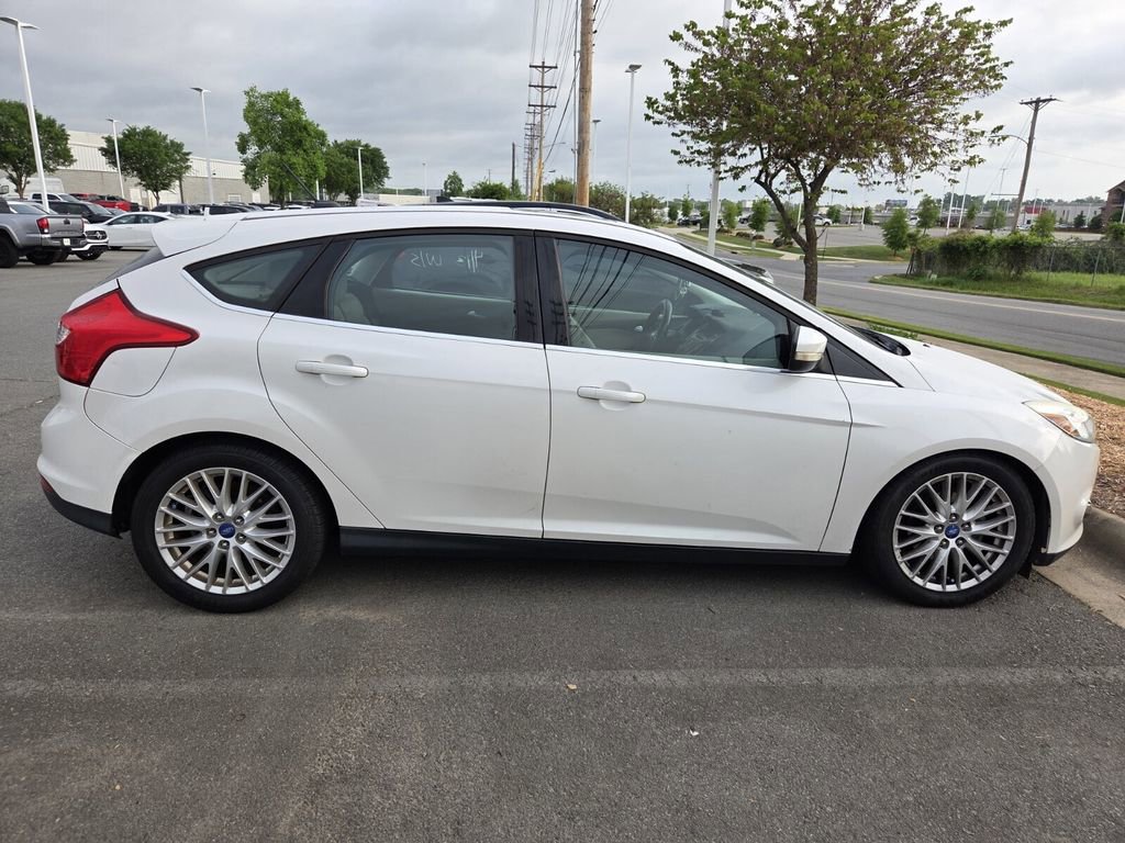Used 2012 Ford Focus SEL image 3
