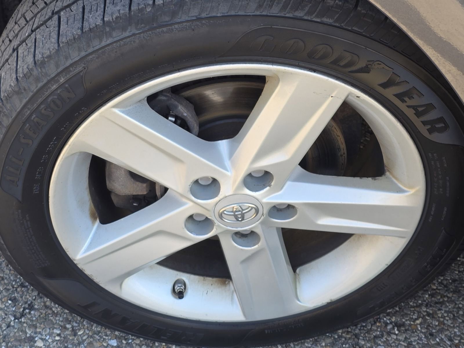 Used 2013 Toyota Camry SE w/ Convenience Pkg image 29