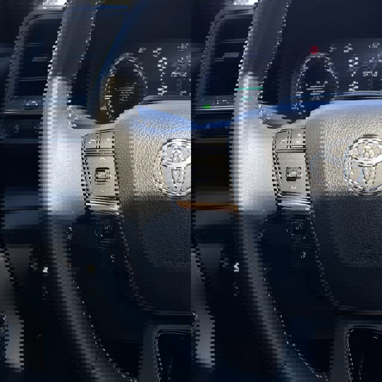 Used 2025 Toyota Crown Platinum image 15