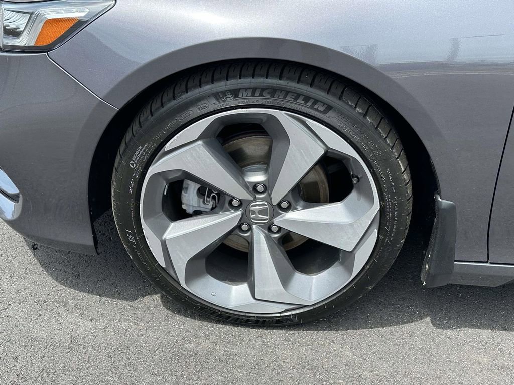 Used 2019 Honda Accord Touring image 29