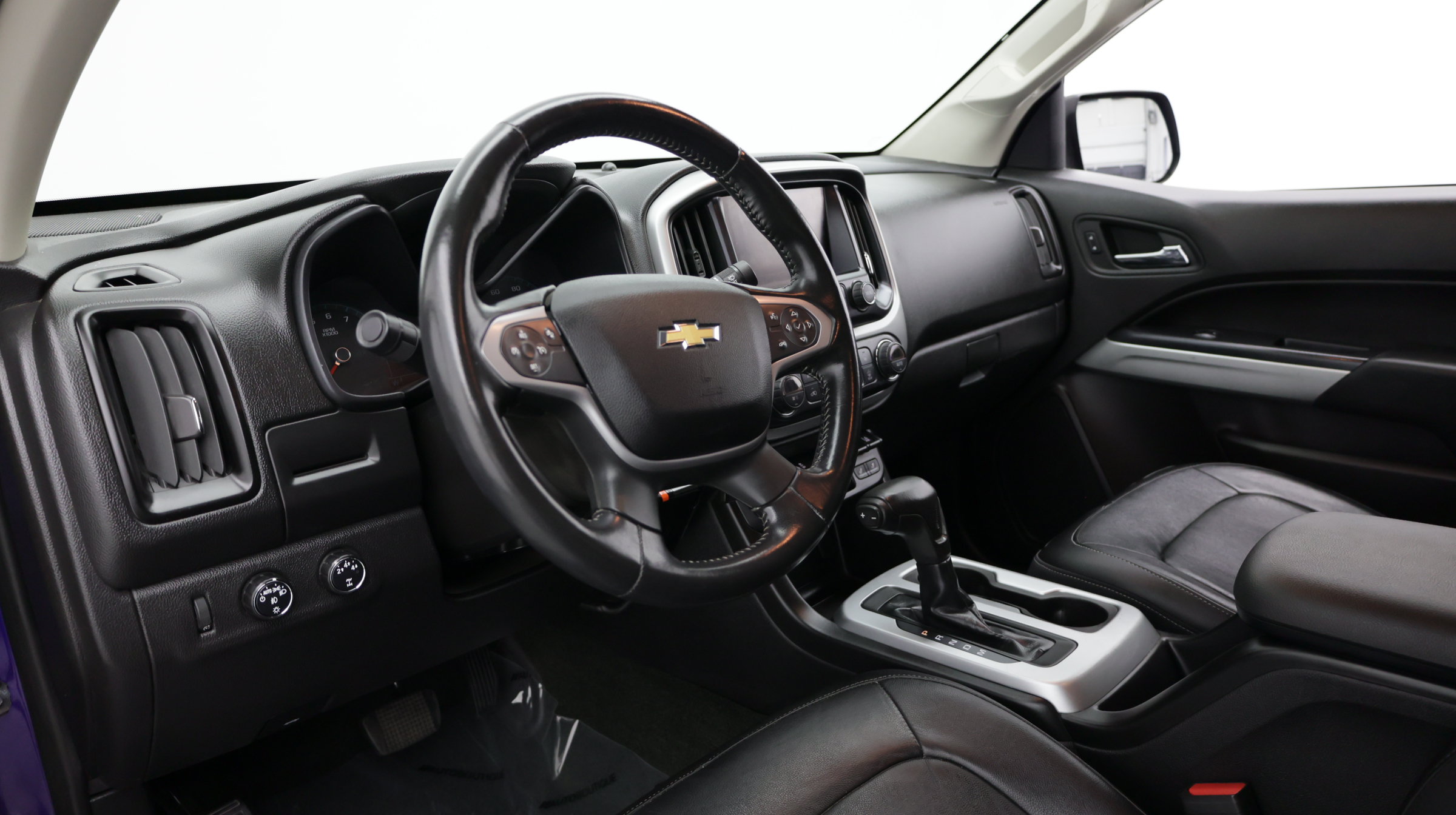 Used 2016 Chevrolet Colorado LT w/ Luxury Package, Chrome AWD/4WD image 11