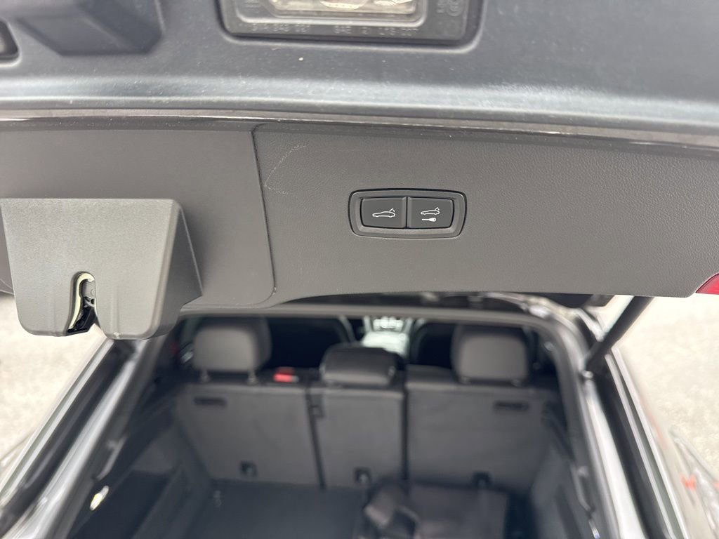 Used 2023 Porsche Cayenne GTS image 13