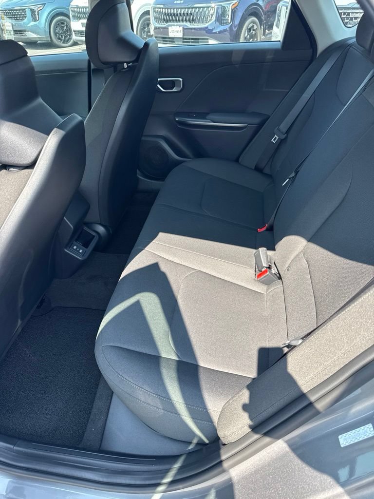 New 2026 Kia K4 FWD image 12