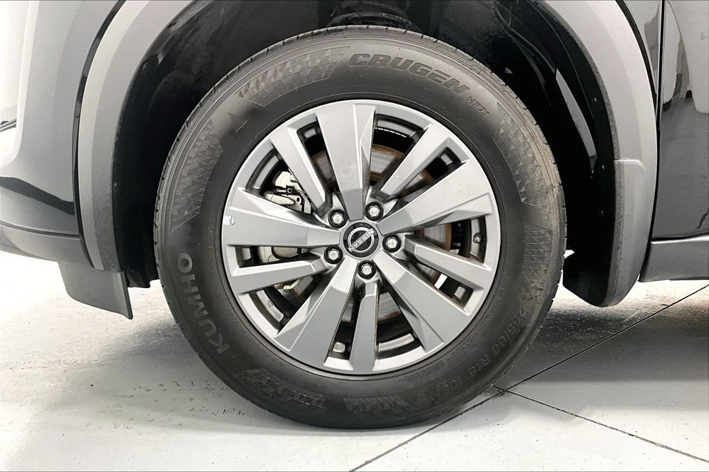 Used 2025 Nissan Pathfinder SV FWD image 8