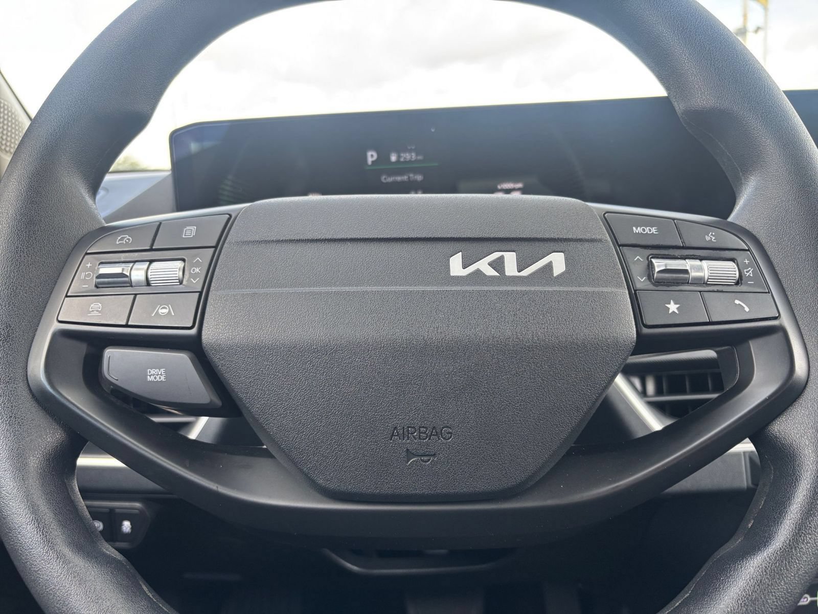 Used 2025 Kia K4 FWD image 27