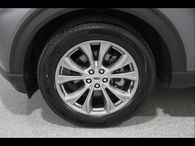 Certified 2024 Ford Explorer XLT w/ Equipment Group 202A AWD/4WD image 23