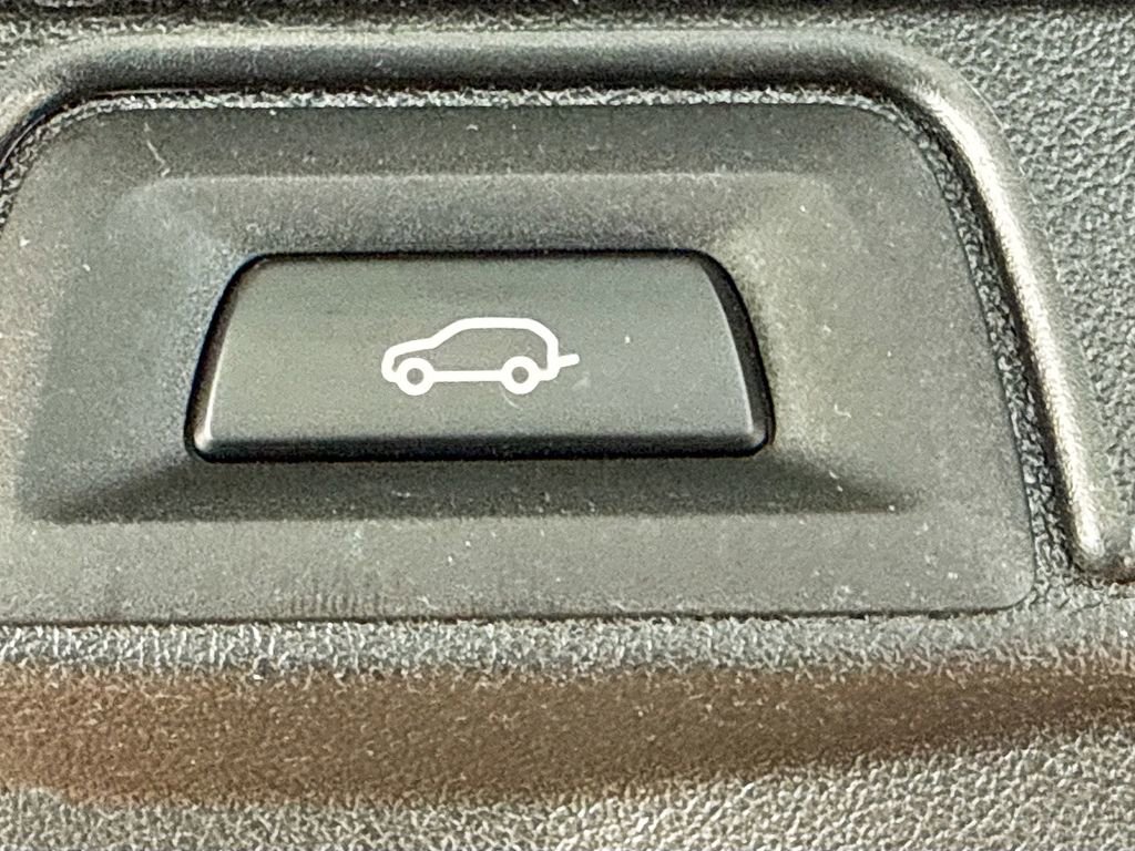 Used 2022 BMW X5 sDrive40i w/ M Sport Package image 12