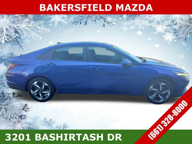 Used 2023 Hyundai Elantra SEL w/ Convenience Package image 2