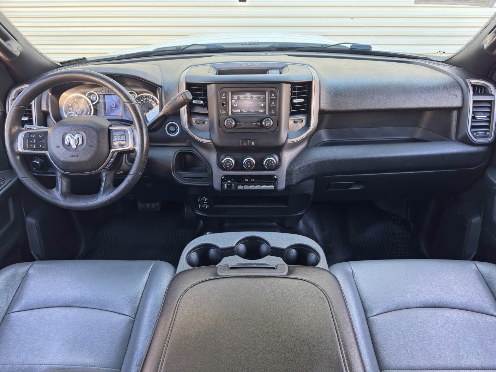 Used 2021 RAM 3500 Tradesman w/ Chrome Appearance Group AWD/4WD image 10