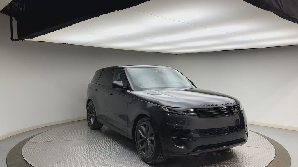 Used 2025 Land Rover Range Rover Sport SE image 8