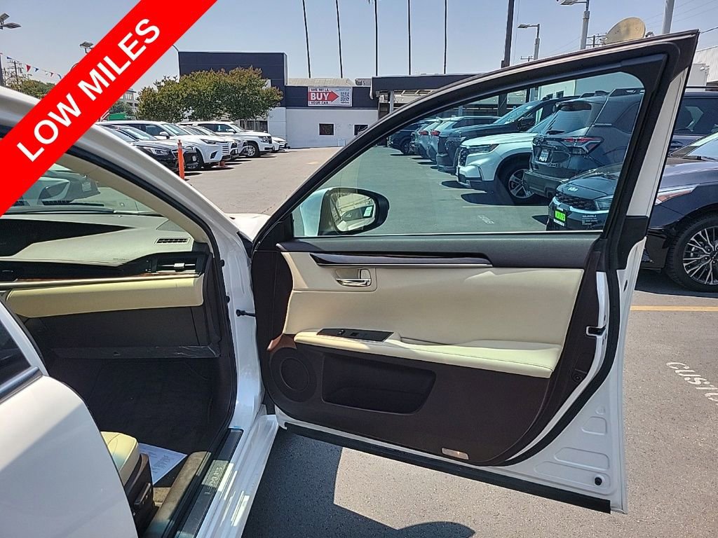 Used 2017 Lexus ES 350 w/ Premium Package FWD image 8