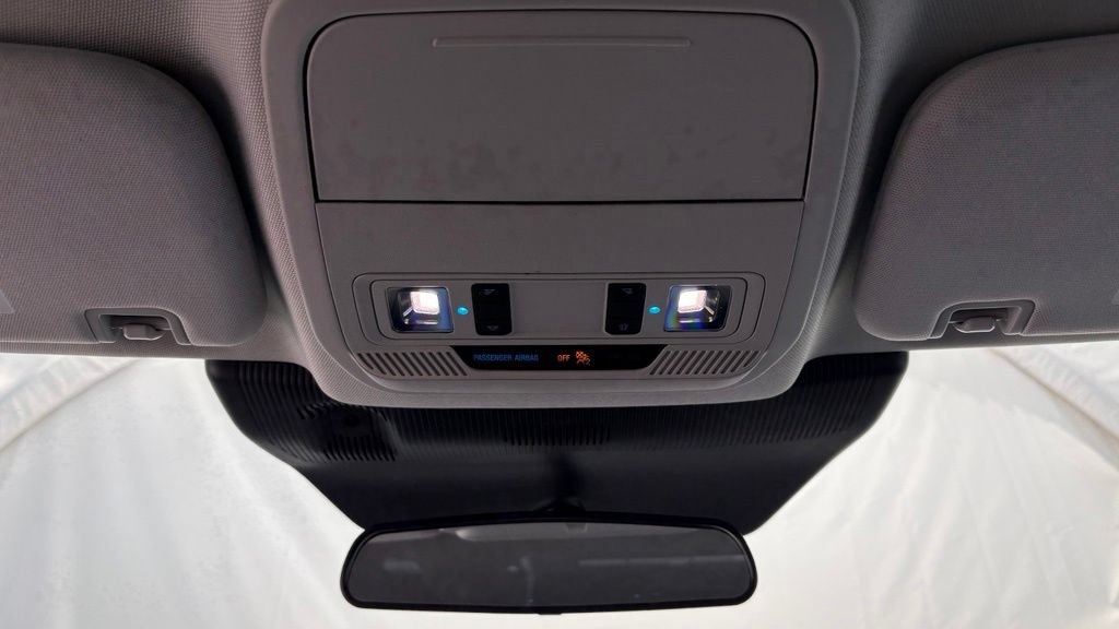 Used 2025 Ford Explorer Active AWD/4WD image 57