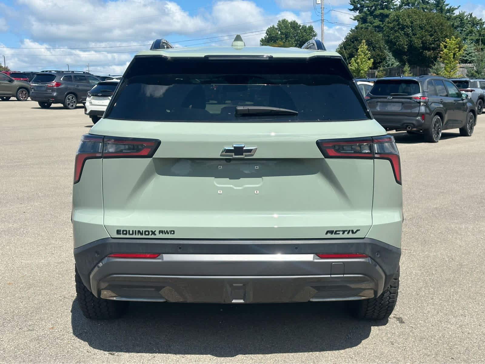Used 2025 Chevrolet Equinox ACTIV AWD/4WD image 5