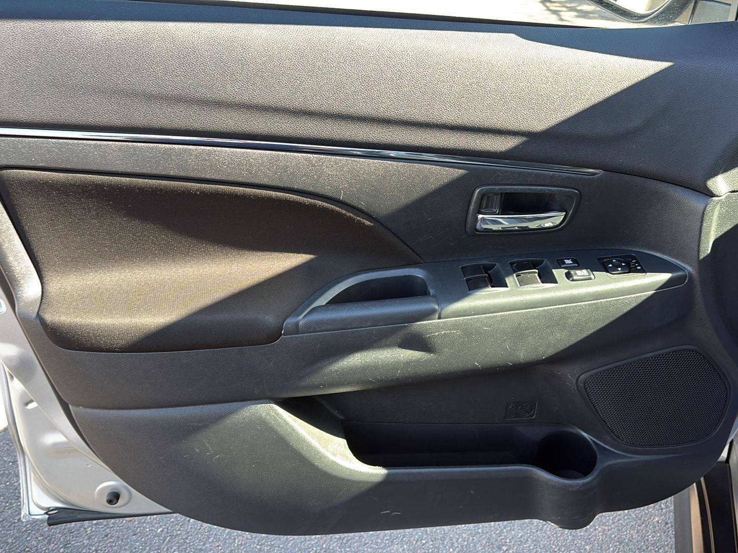 Used 2021 Mitsubishi Outlander Sport ES image 12