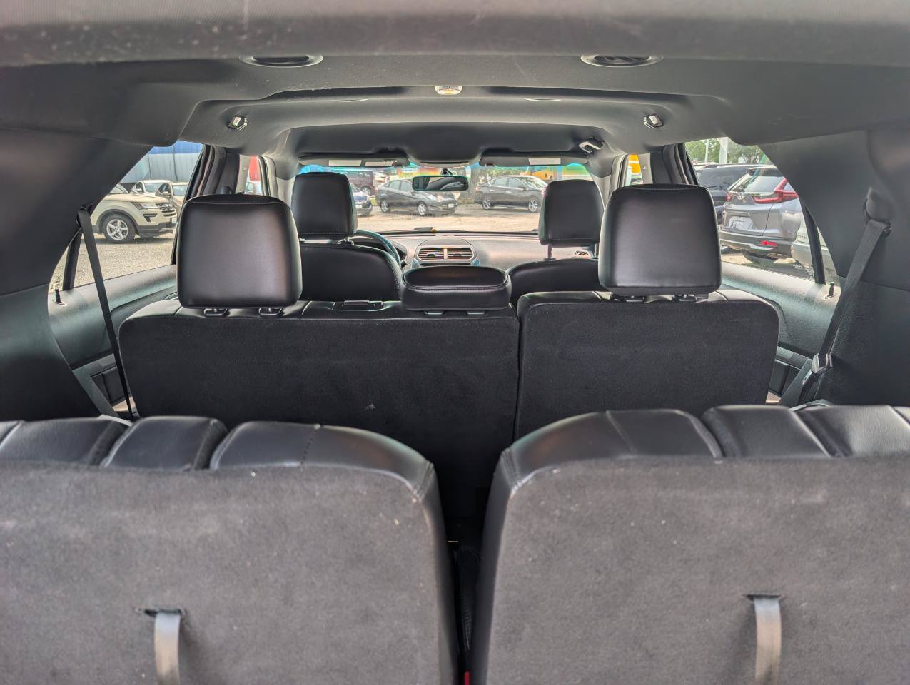 Used 2019 Ford Explorer XLT w/ Equipment Group 202A FWD image 7