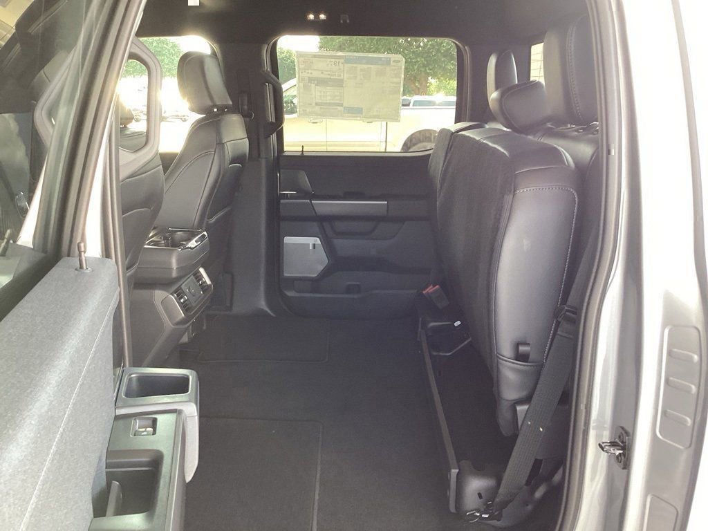 New 2025 Ford F150 Lariat w/ Equipment Group 501A Mid image 39