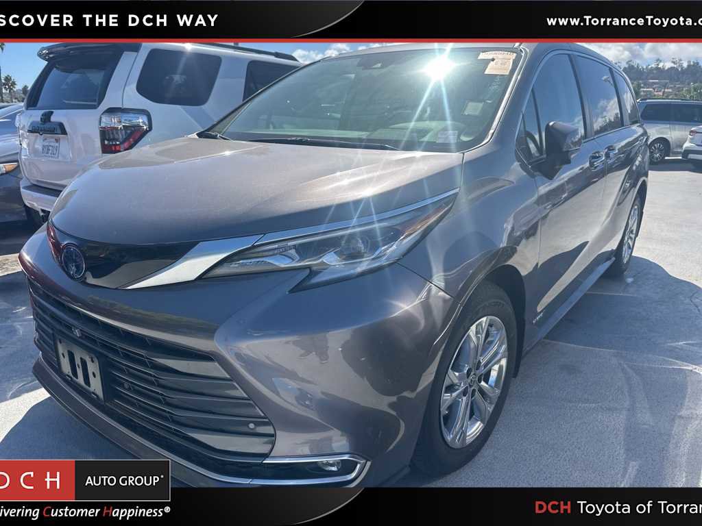 Used 2021 Toyota Sienna Platinum