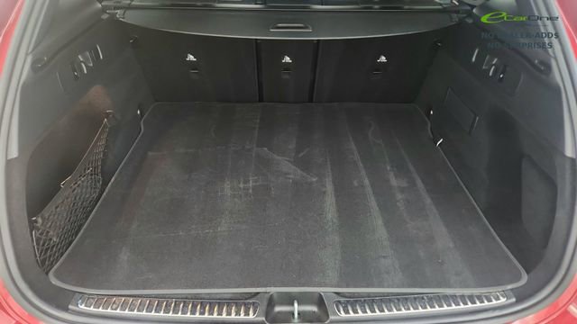 Used 2026 Mercedes-Benz GLC 300 w/ AMG Line image 15