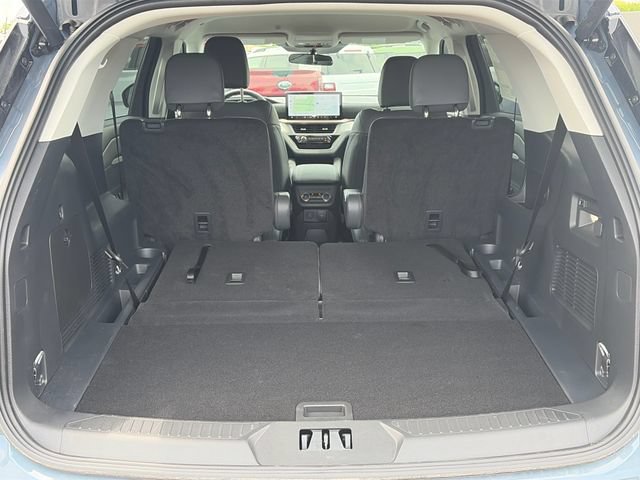 New 2026 Ford Explorer Active w/ Active Comfort Package AWD/4WD image 8