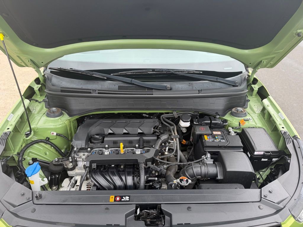 Used 2023 Hyundai Venue SEL image 11