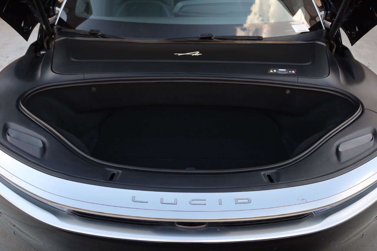 Used 2023 Lucid Air Touring AWD/4WD image 10