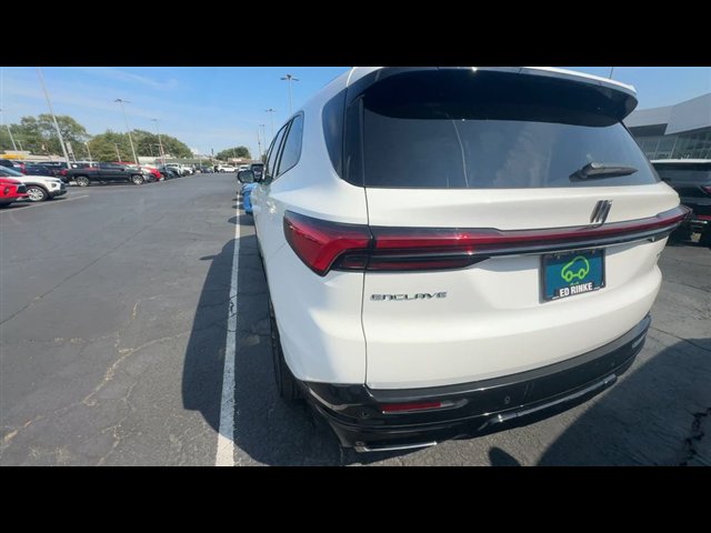 Certified 2025 Buick Enclave Sport Touring w/ Trailering Package, 5000 lbs. FWD image 7