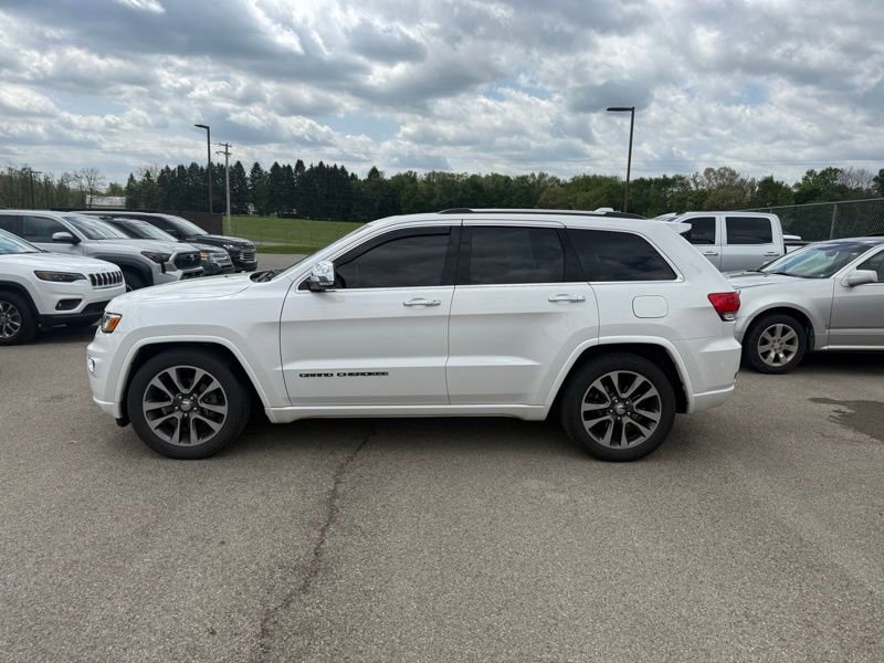 Used 2017 Jeep Grand Cherokee Overland AWD/4WD image 11