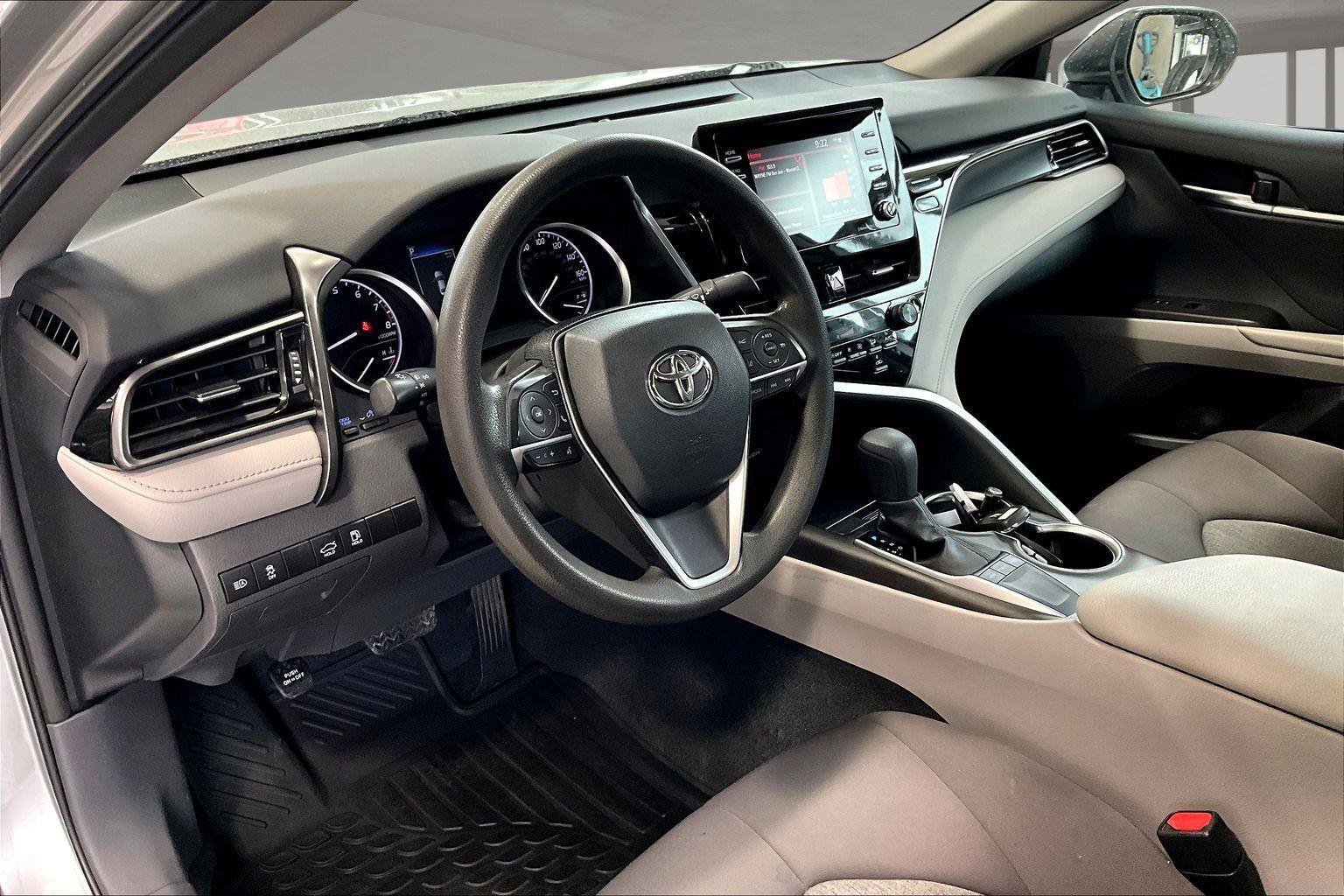 Used 2023 Toyota Camry LE image 15
