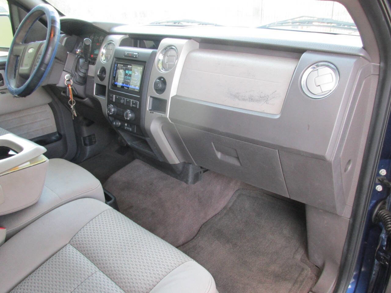 Used 2010 Ford F150 Lariat image 18