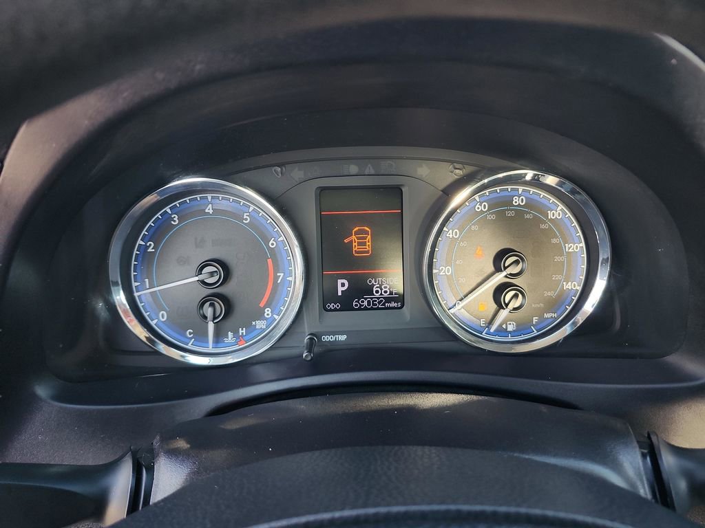 Used 2019 Toyota Corolla LE image 31