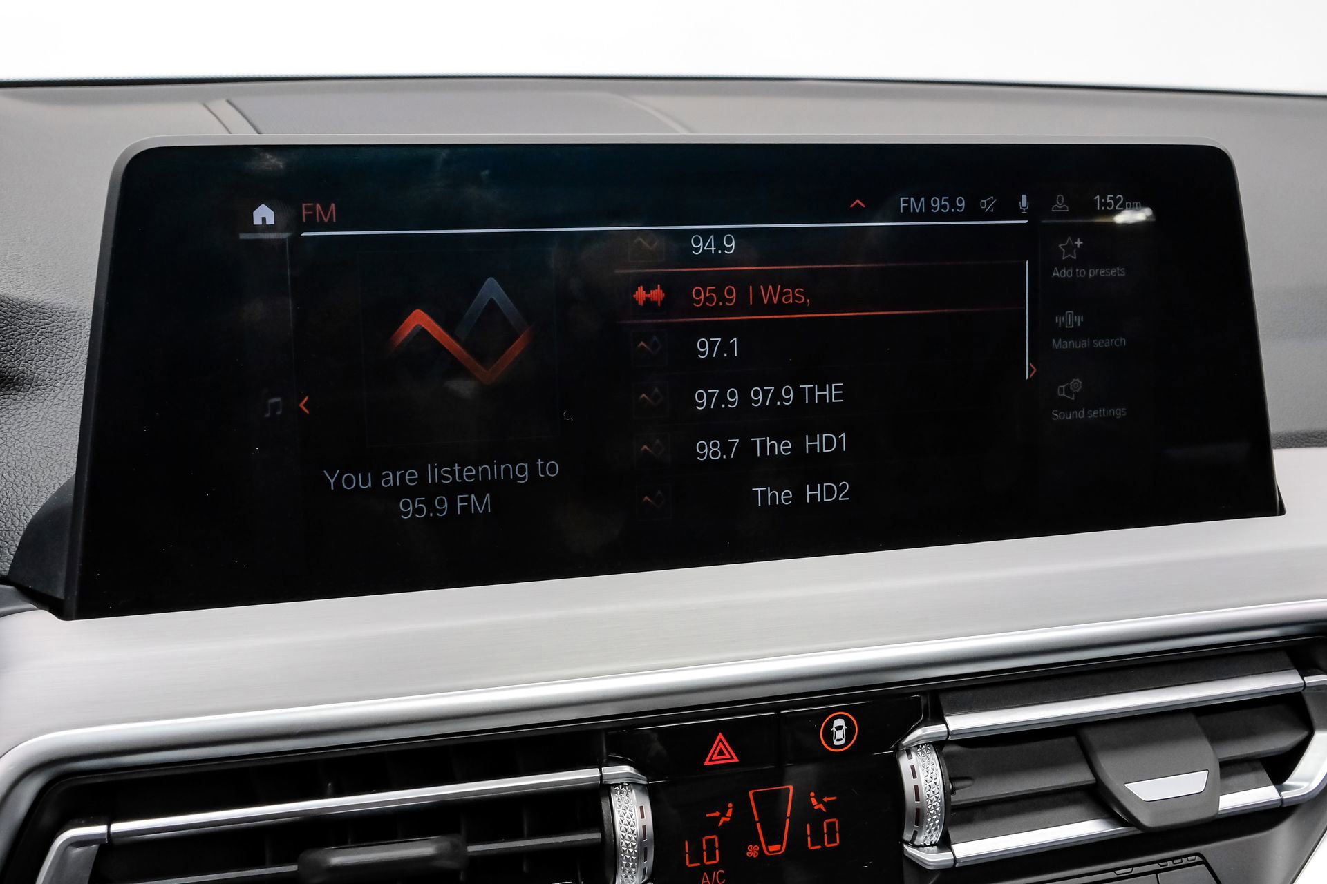 Used 2023 BMW X3 sDrive30i w/ M Sport Package image 31