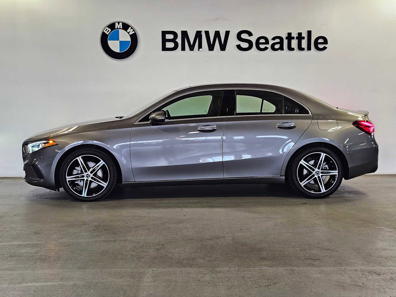 Used 2022 Mercedes-Benz A 220 4MATIC image 3