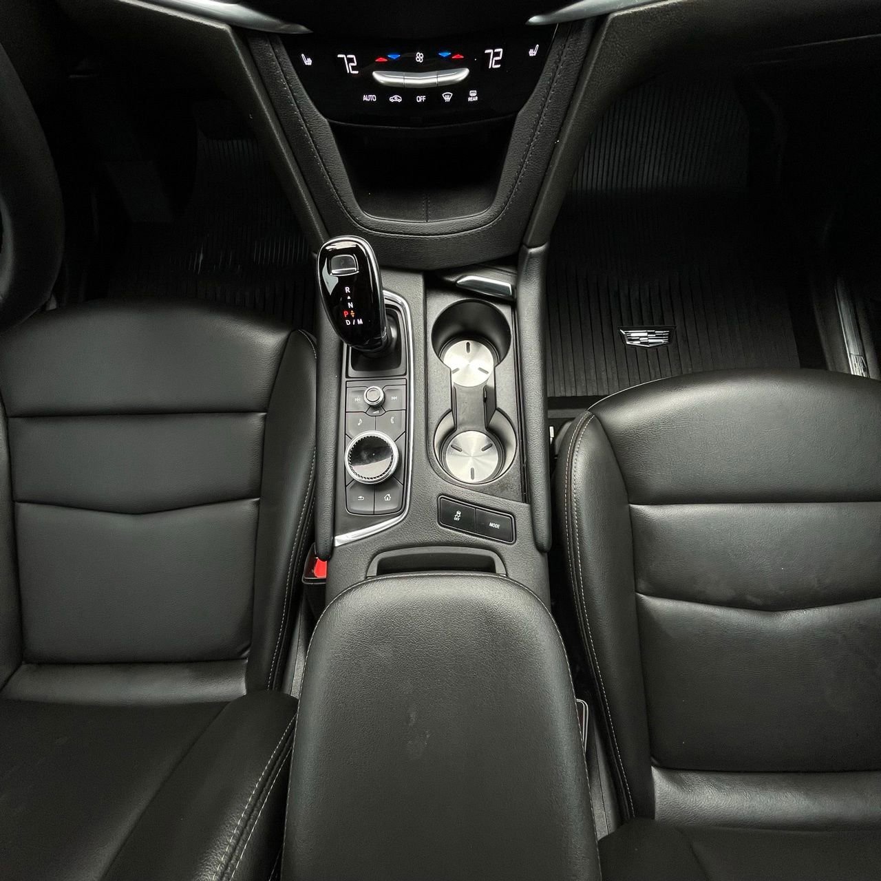 Used 2024 Cadillac XT5 Luxury w/ LPO, Floor Liner Package FWD image 21