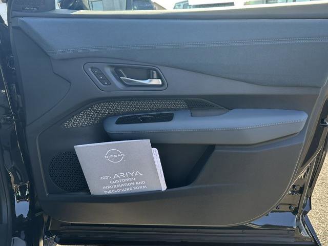 Certified 2025 Nissan Ariya Platinum image 23