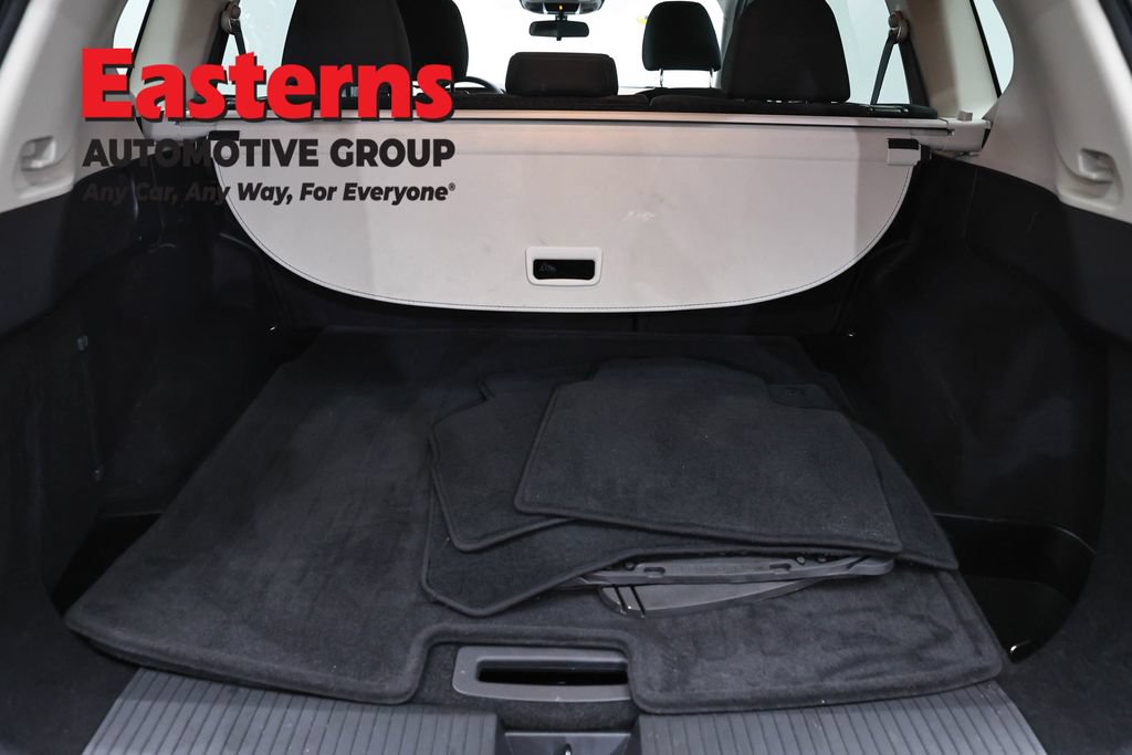Used 2023 Nissan Rogue S AWD/4WD image 9