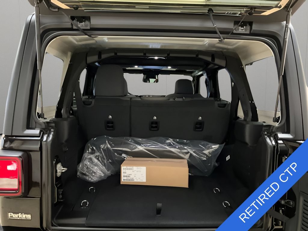 New 2026 Jeep Wrangler Unlimited Sport AWD/4WD image 13