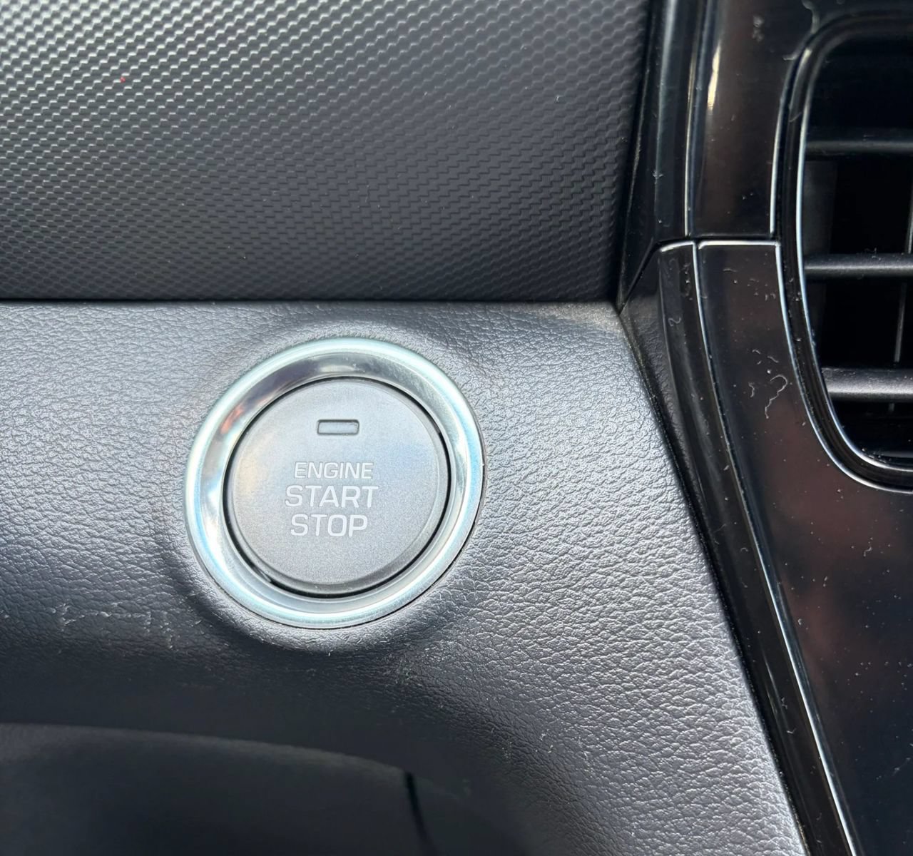 Used 2022 Hyundai Ioniq Limited FWD image 20