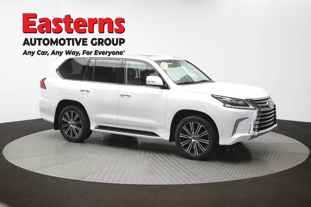 Used 2018 Lexus LX 570 4WD w/ Luxury Package image 58