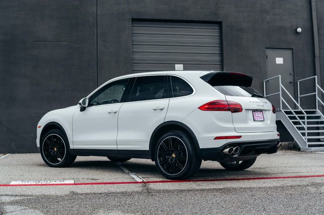 Used 2016 Porsche Cayenne S AWD/4WD image 28