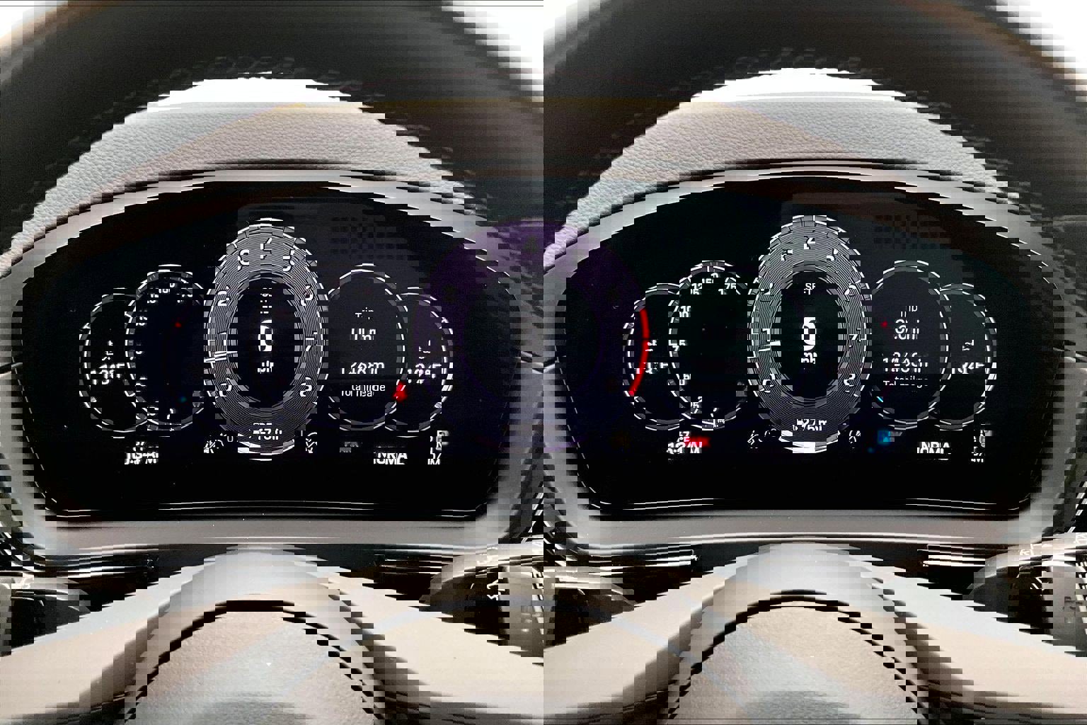 Used 2024 Porsche Cayenne image 22