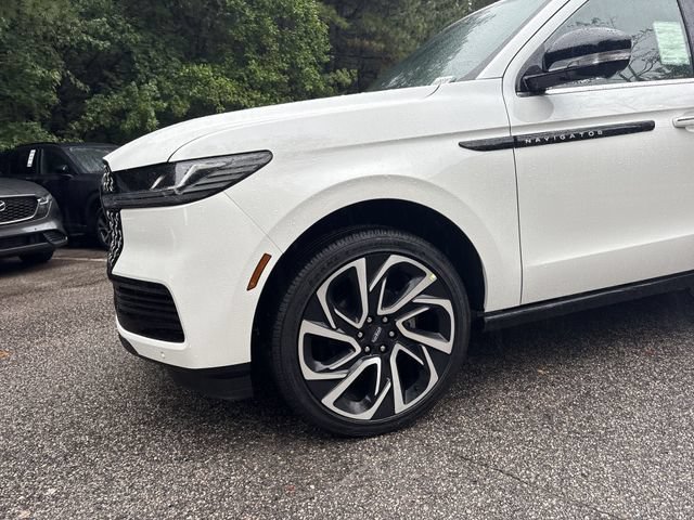 New 2027 Lincoln Navigator L Black Label AWD/4WD image 10
