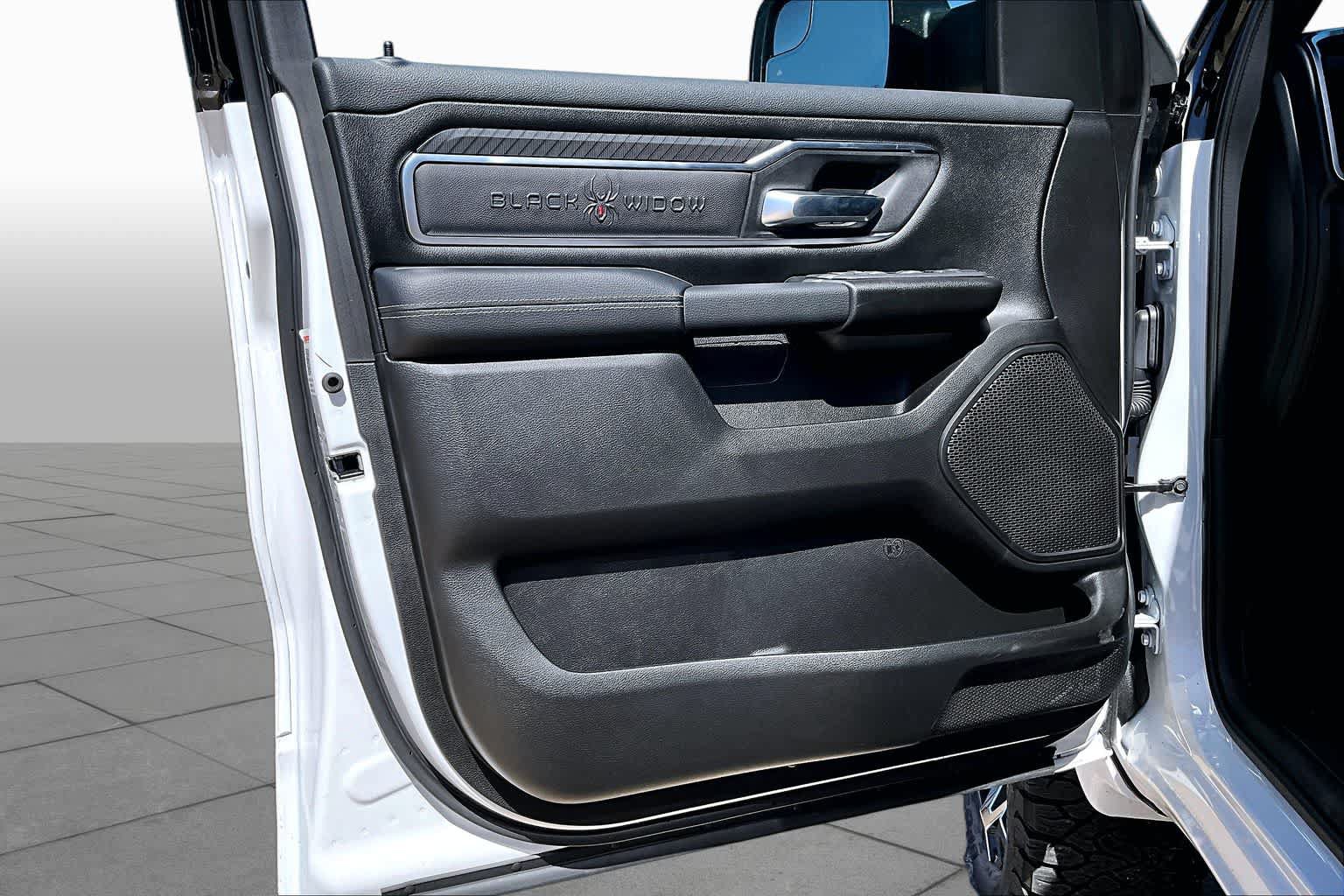 New 2026 RAM 1500 4x4 Crew Cab image 10