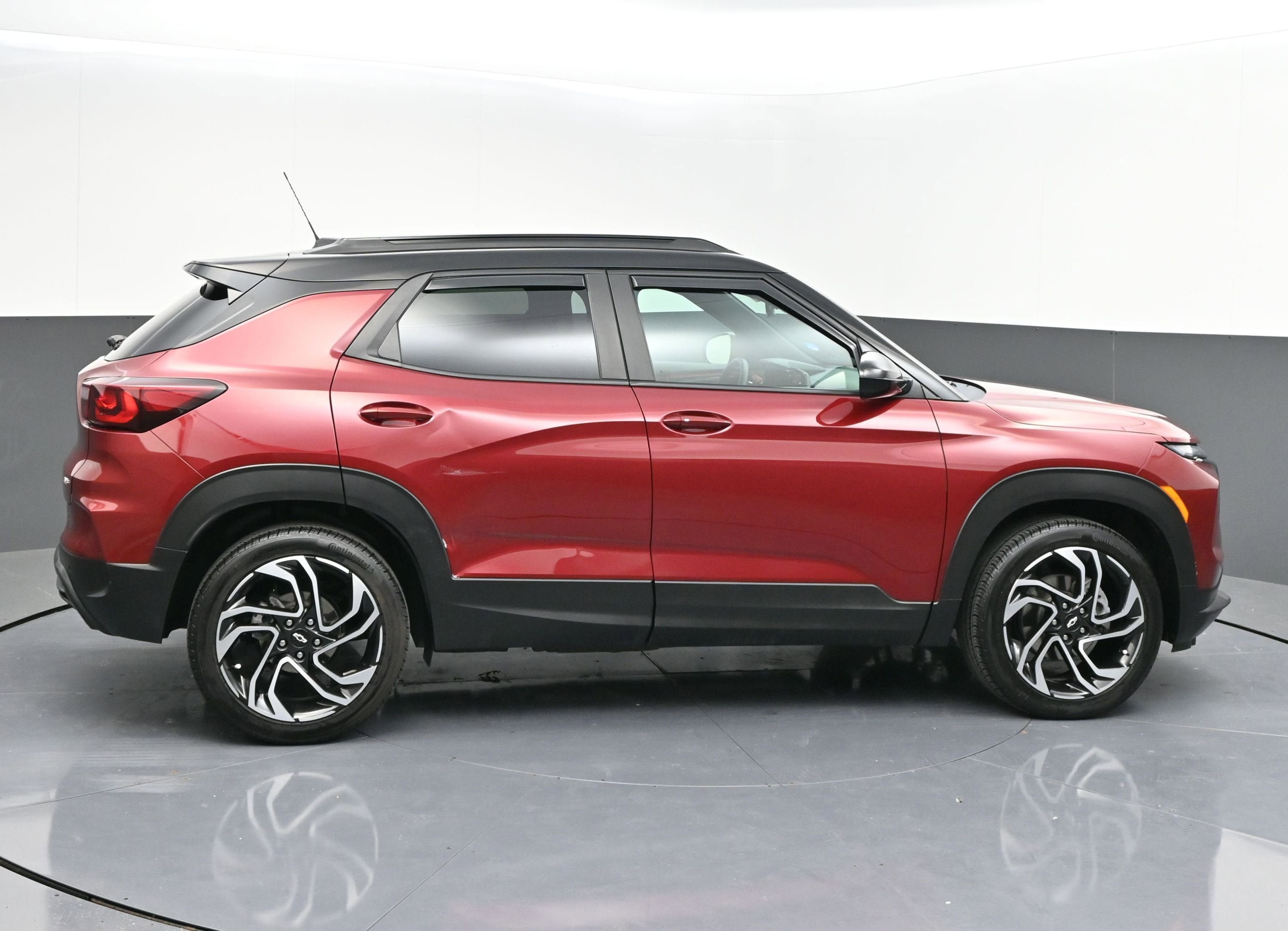 Certified 2024 Chevrolet TrailBlazer RS w/ Convenience Package AWD/4WD image 8