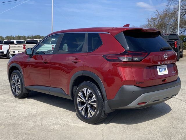 Used 2023 Nissan Rogue SV image 3